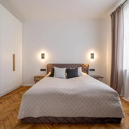 Mucenieku Old Town Bright Apartment