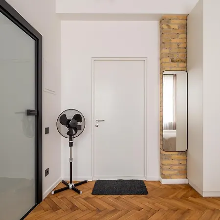 Mucenieku Old Town Bright Apartment