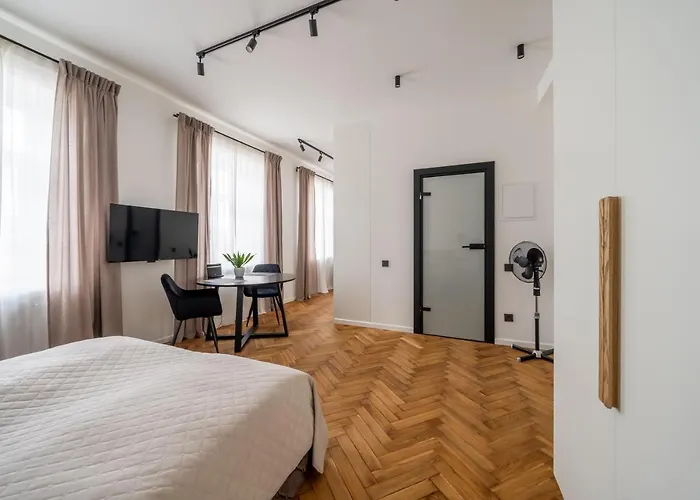 Mucenieku Old Town Bright Apartment Riga